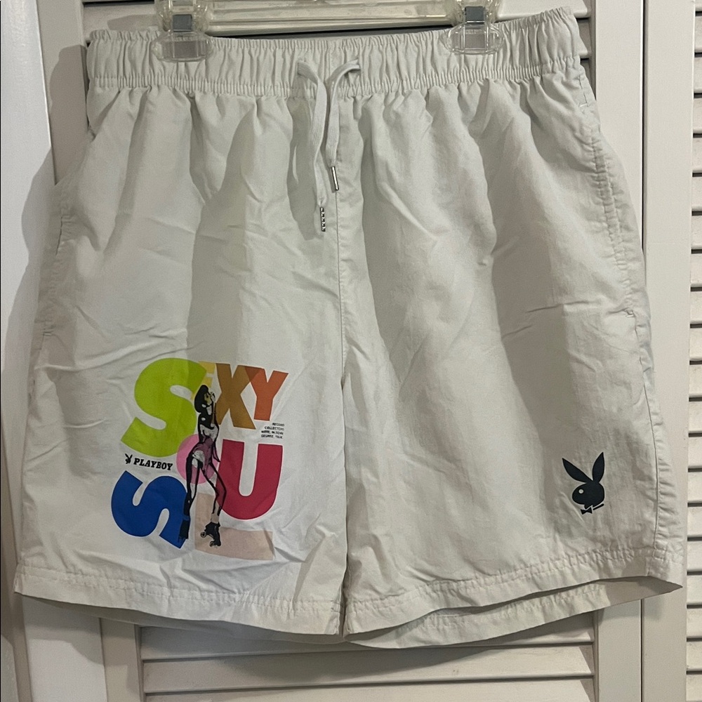 PLAYBOY Men’s Medium White Athletic Shorts with Colorful Graphic and pockets